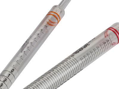 雙向刻度線設(shè)計(jì)，便于識(shí)別移液體積，負(fù)刻度增加移液容量，適用于更大容量