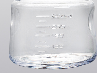 良好的透明度，刻度清晰，便于觀察容量