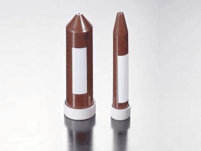 棕色管身，可阻擋100%的紫外線，利于光敏樣品的操作處理