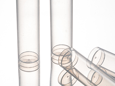 管體透明，無刻度，可視度好，可立底