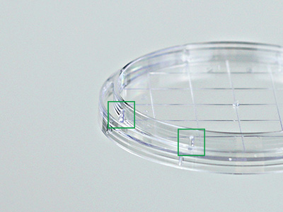 皿內(nèi)環(huán)卡扣設(shè)計(jì) ，培養(yǎng)皿與皿蓋緊密度高，防止誤開，倒置不易脫落